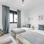 Beautiful 2 Bedrooms In Puerto Banus Marbella