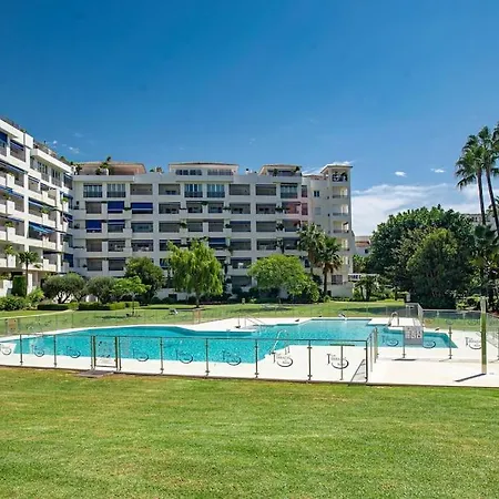 Beautiful 2 Bedrooms In Puerto Banus *