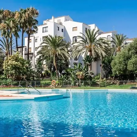 Beautiful 2 Bedrooms In Puerto Banus 公寓 马尔韦利亚